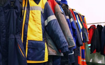 Qui fournit et entretient les vêtements de travail : Employeur ou Employé ?